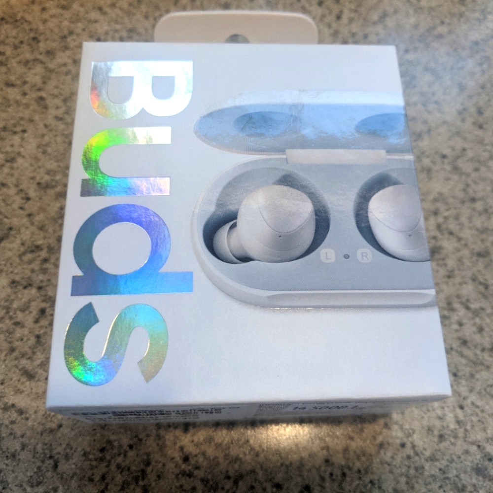 Samsung Galaxy Buds with charging case and original box/accessories FREE SHIP